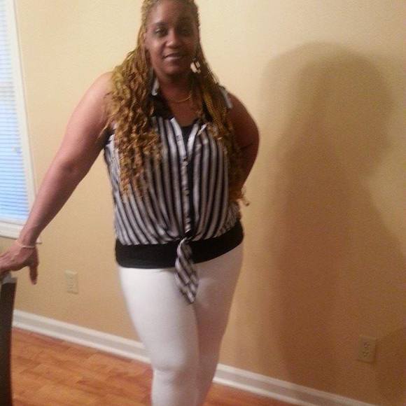 Meet your Posher, Michelle - Picture 1 of 1